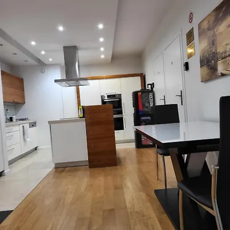 Apartament Amber 127 *
